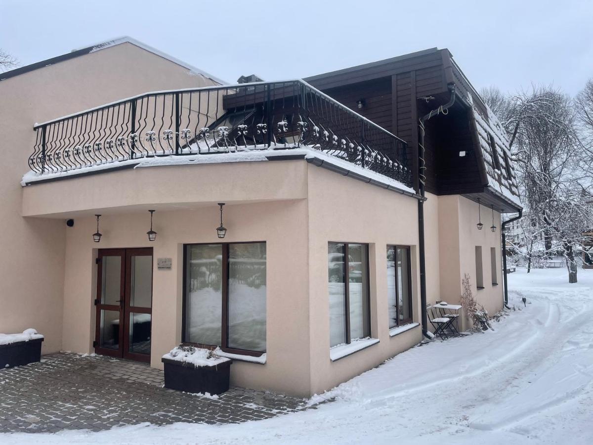 Park Apartments Valmiera Exterior photo