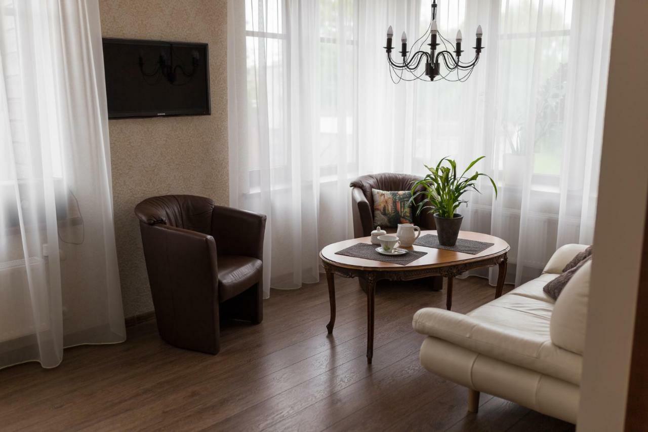 Park Apartments Valmiera Exterior photo